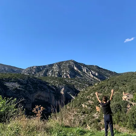 Valle De アパートホテル Rodellar
